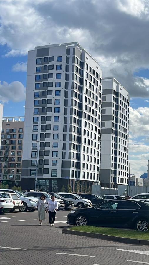 Аренда Квартиры 2 Astana Luaran gambar